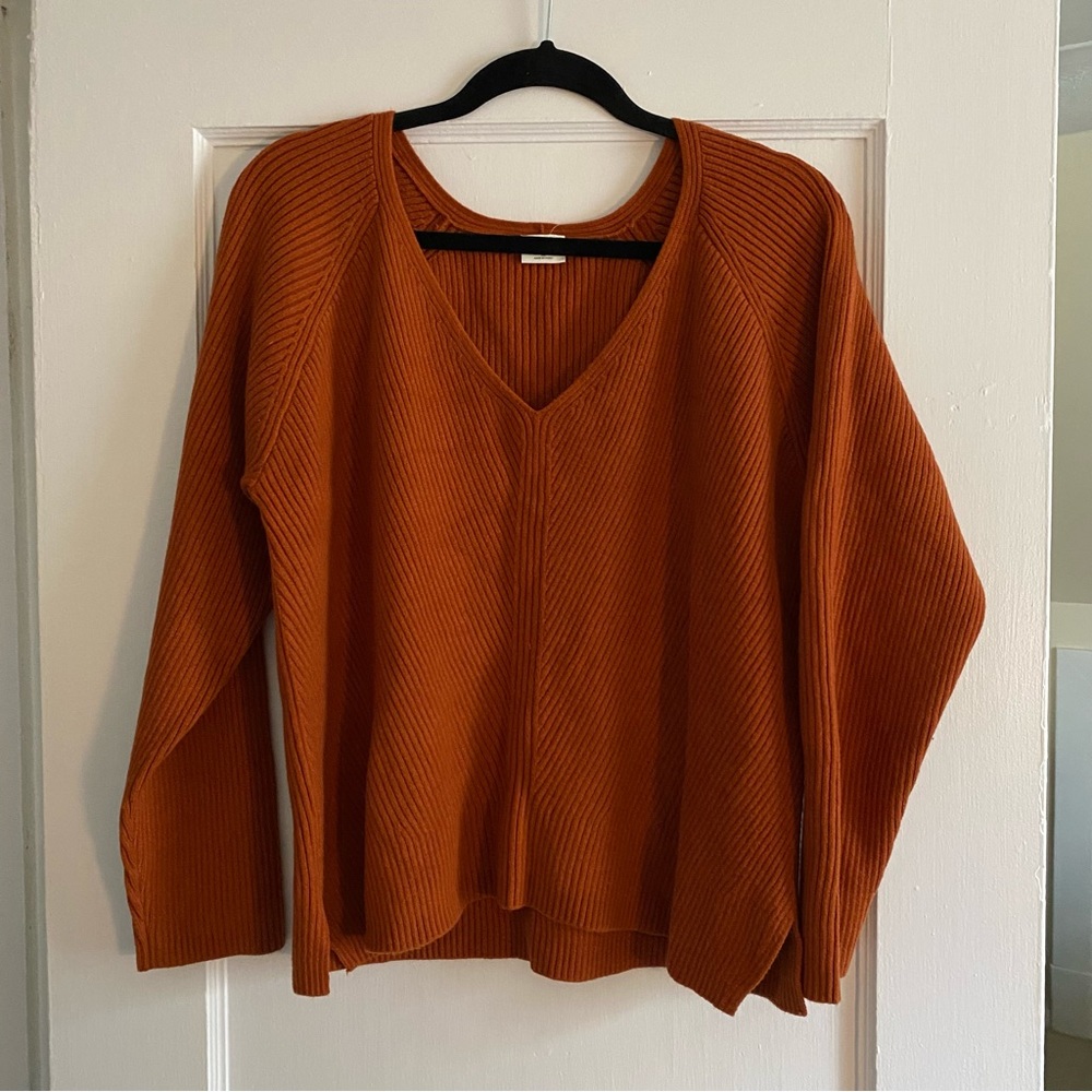 Abercrombie Rib Knit V Neck Sweater